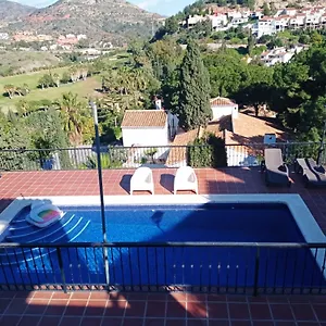 Apartamento En Con Piscina, Málaga