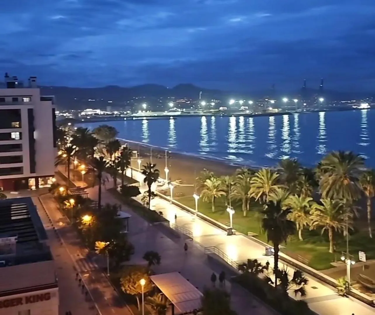 Fantastic Penthouse Malaga Center 아파트 0*,  스페인